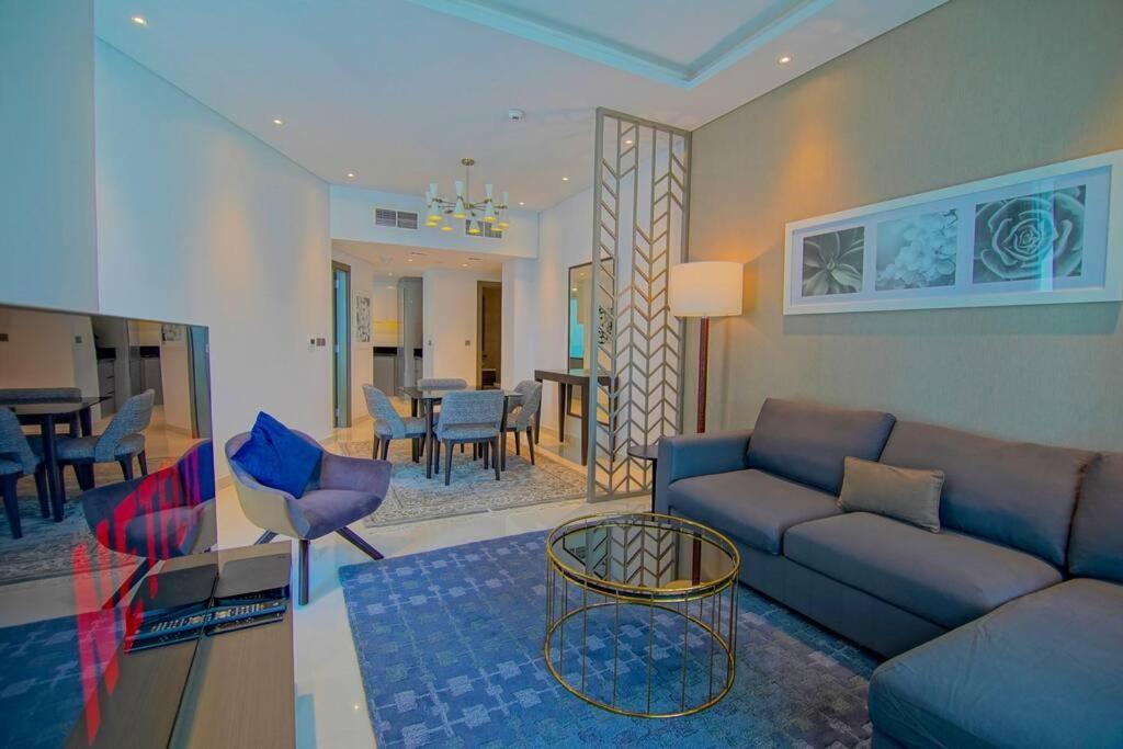 Luxury Hotel Apartment With A Canal View Dubai Exterior foto